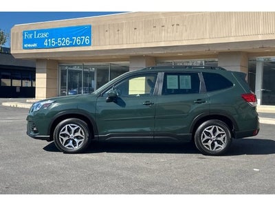 2023 Subaru Forester Premium