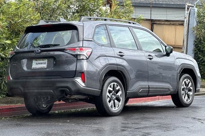 2025 Subaru Forester Base