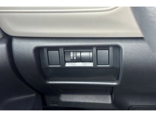 2025 Subaru Forester Base