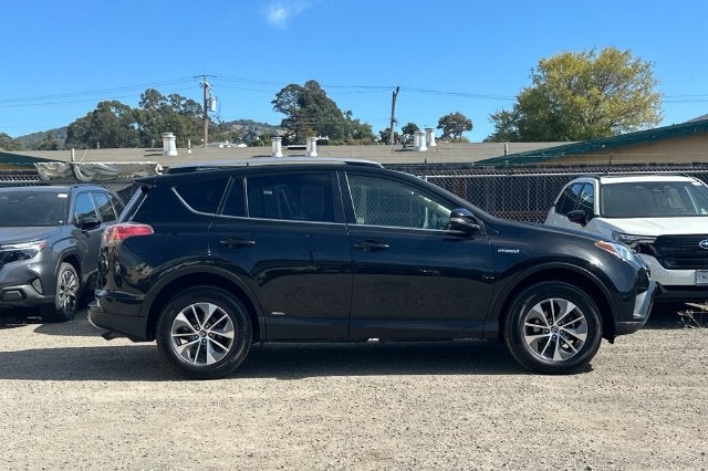 2018 Toyota RAV4 Hybrid LE