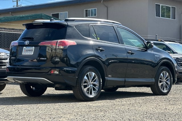 2018 Toyota RAV4 Hybrid LE