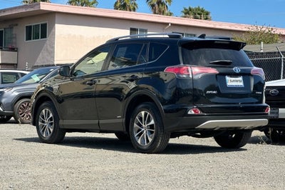 2018 Toyota RAV4 Hybrid LE