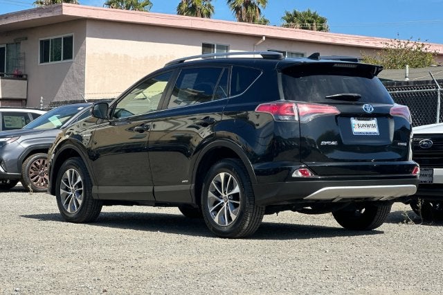 2018 Toyota RAV4 Hybrid LE