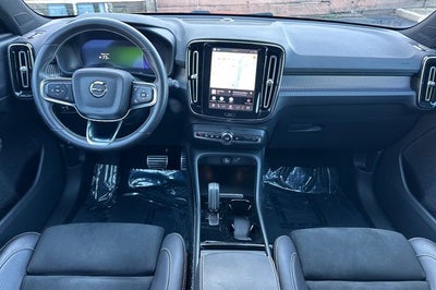 2021 Volvo XC40 Recharge Pure Electric P8