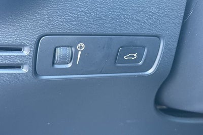 2021 Volvo XC40 Recharge Pure Electric P8