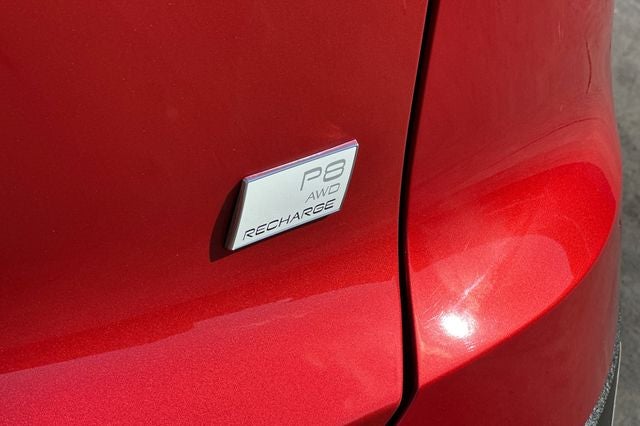 2021 Volvo XC40 Recharge Pure Electric P8