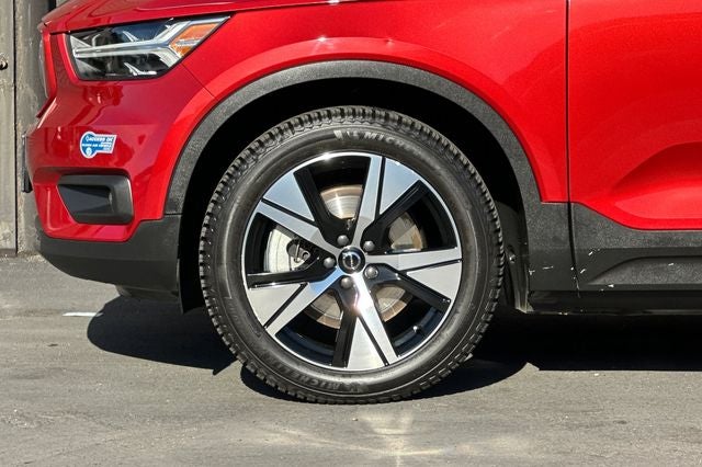2021 Volvo XC40 Recharge Pure Electric P8