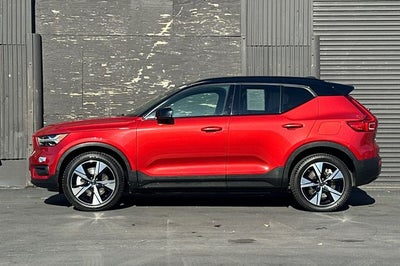 2021 Volvo XC40 Recharge Pure Electric P8
