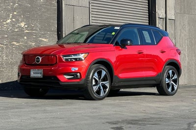2021 Volvo XC40 Recharge Pure Electric P8