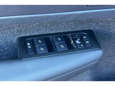 2021 Volvo XC40 P8