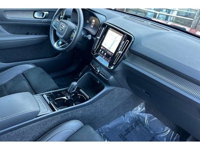 2021 Volvo XC40 P8