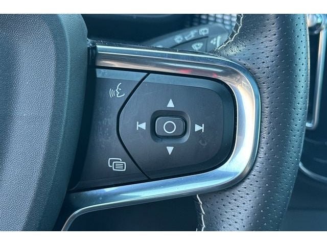 2021 Volvo XC40 P8