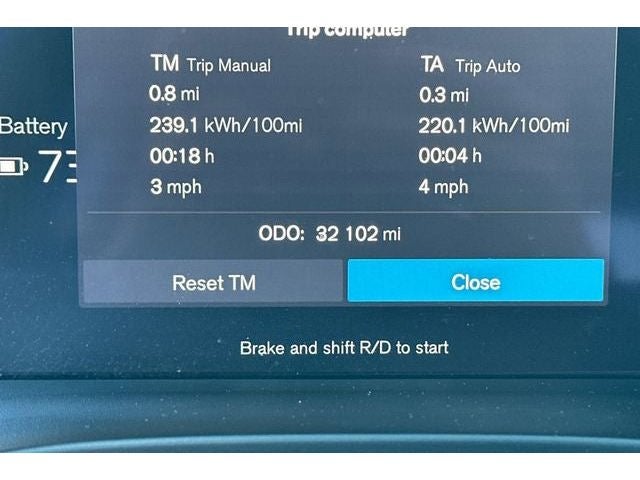 2021 Volvo XC40 P8