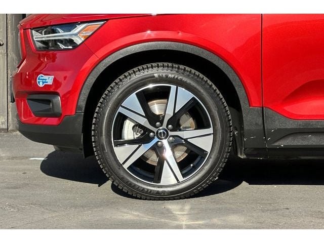 2021 Volvo XC40 P8