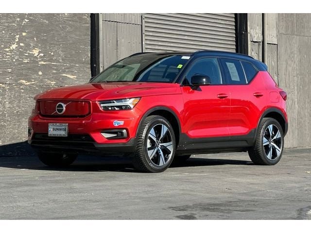 2021 Volvo XC40 P8