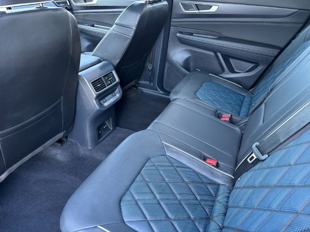 2024 Volkswagen Atlas Cross Sport 2.0T SEL Premium R-Line