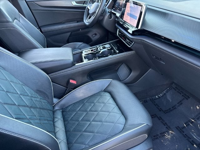 2024 Volkswagen Atlas Cross Sport 2.0T SEL Premium R-Line