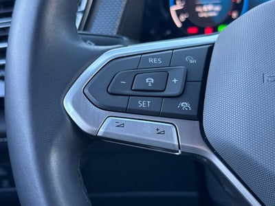 2024 Volkswagen Atlas Cross Sport 2.0T SEL Premium R-Line