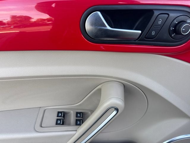 2019 Volkswagen Beetle Convertible 2.0T SE