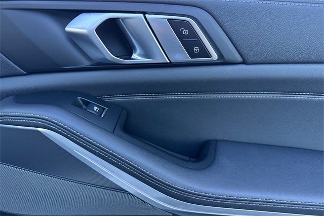 2023 BMW X5 xDrive45e