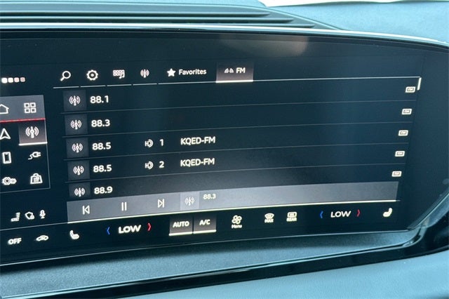 2025 Audi Q6 e-tron Premium quattro