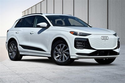 2025 Audi Q6 e-tron Premium quattro