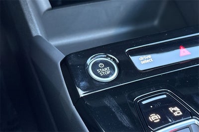 2025 Audi Q6 e-tron Premium quattro