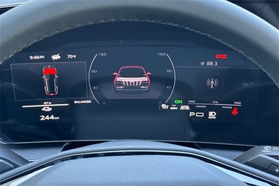 2025 Audi Q6 e-tron Premium quattro