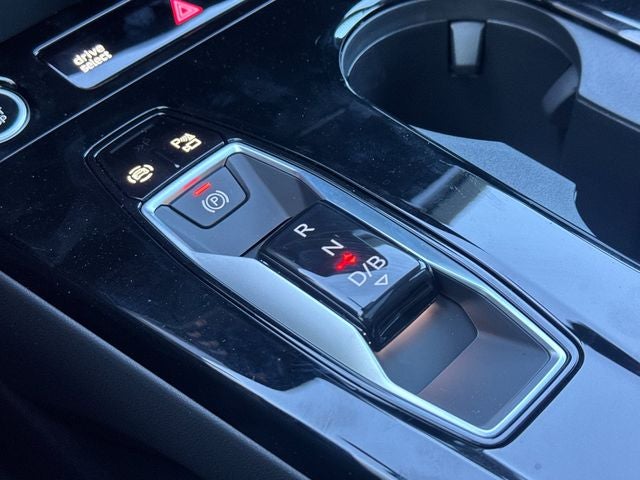 2025 Audi Q6 e-tron Premium quattro