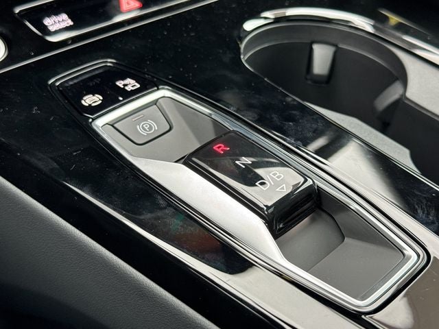 2027 Audi Q6 e-tron Premium quattro