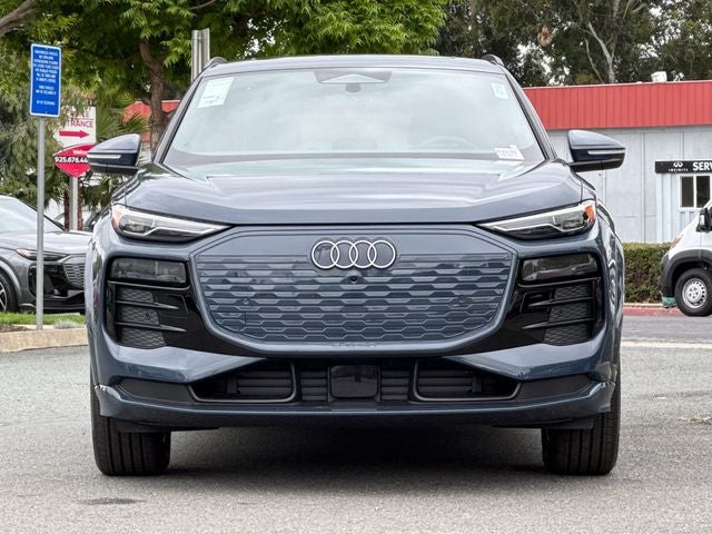 2027 Audi Q6 e-tron Premium quattro