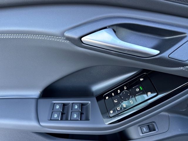 2027 Audi Q6 e-tron Premium quattro