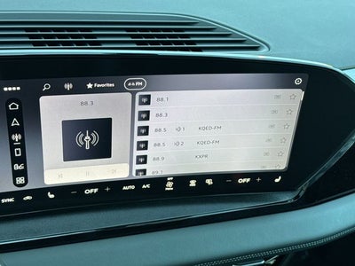 2027 Audi Q6 e-tron Premium quattro