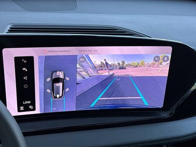 2027 Audi Q6 e-tron Premium quattro