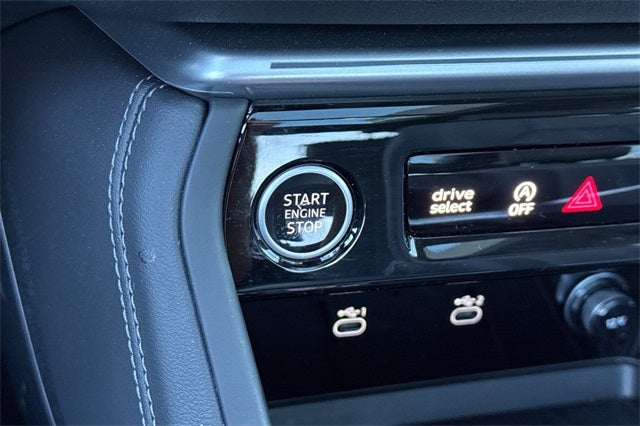 2025 Audi Q5 2.0T Premium quattro