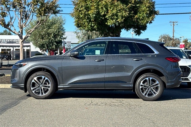 2025 Audi Q5 2.0T Premium quattro