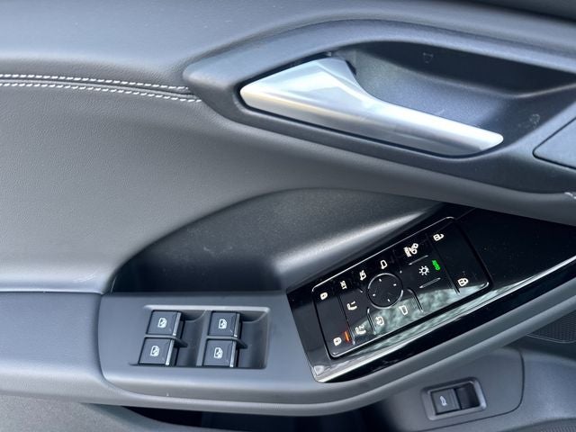 2025 Audi Q6 e-tron Premium Plus quattro