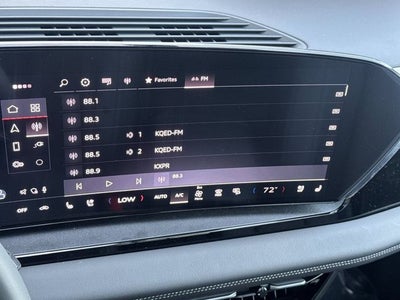 2025 Audi Q6 e-tron Premium Plus quattro