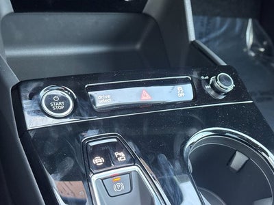 2025 Audi Q6 e-tron Premium Plus quattro