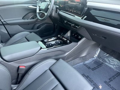 2025 Audi Q6 e-tron Premium Plus quattro