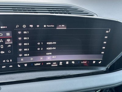 2025 Audi Q6 e-tron Premium Plus quattro