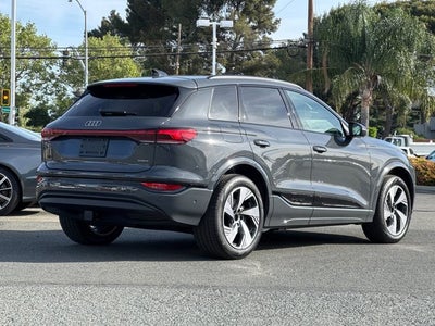 2025 Audi Q6 e-tron Premium Plus quattro
