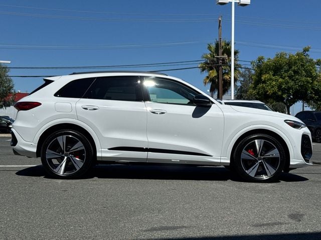 2026 Audi SQ5 Premium Plus quattro