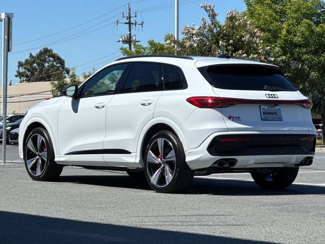 2026 Audi SQ5 Premium Plus quattro