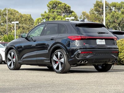 2026 Audi SQ5 Premium Plus quattro