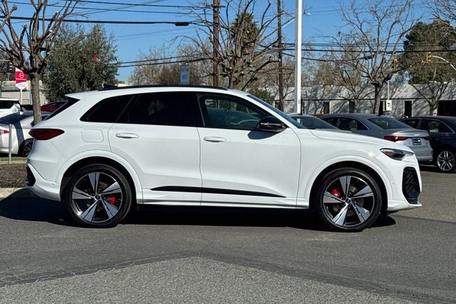 2025 Audi SQ5 3.0T Premium Plus quattro