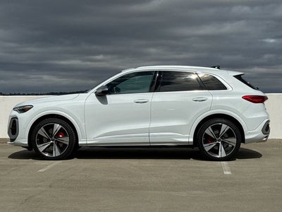 2026 Audi SQ5 Premium Plus quattro