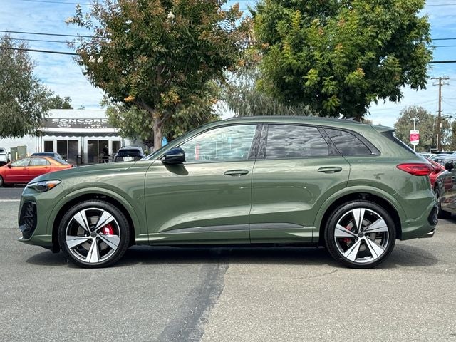 2026 Audi SQ5 Premium Plus quattro