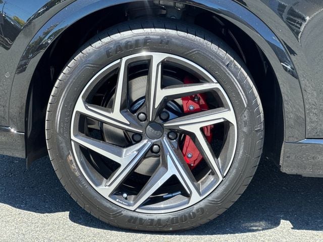 2027 Audi SQ6 e-tron Premium Plus quattro