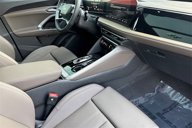 2025 Audi Q5 2.0T Premium Plus quattro